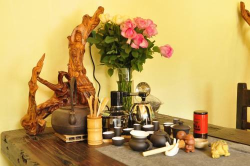 A Thuja Inn
