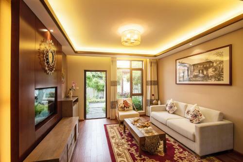 Villa Dali Loving Romance Hotel