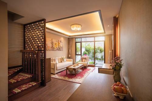 Villa Dali Loving Romance Hotel