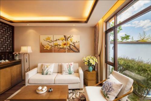 Villa Dali Loving Romance Hotel