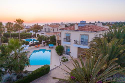 Villa Atlantos
