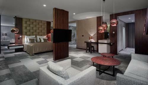 Theatre Hotel