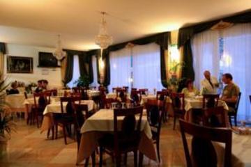 Royal Hotel Bosa
