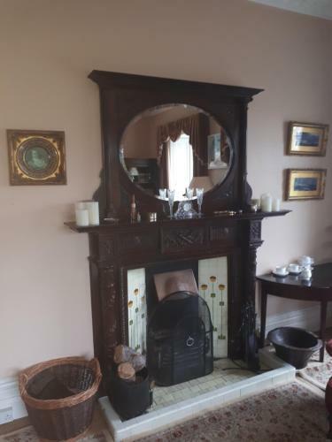 Hostal Castlemorris House