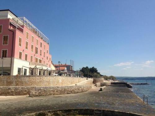 Aparthotel Rotonda Inn Novigrad