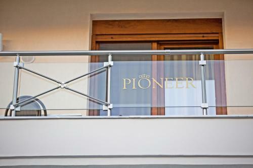 Apartamento Pioneer Excelsior Rooms