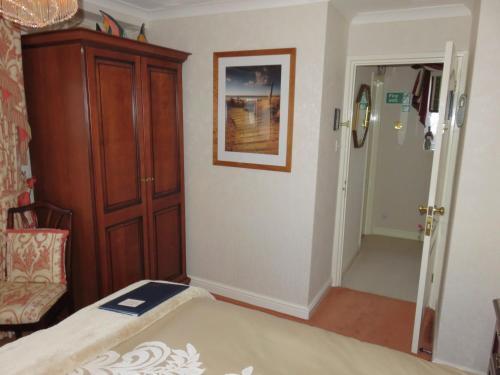 Hostal Pineview Guesthouse