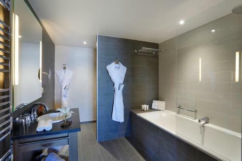 La Mainaz Hotel Restaurant And Resort