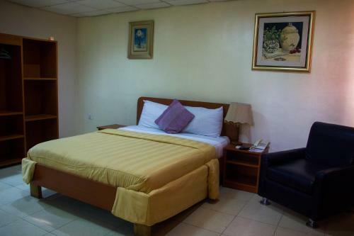 Hotel Deen Apartment Services