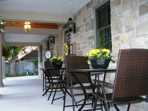 Bed & Breakfast The Porch And Pillow