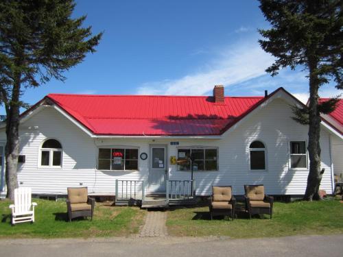 Clipper Shipp Beach Motel
