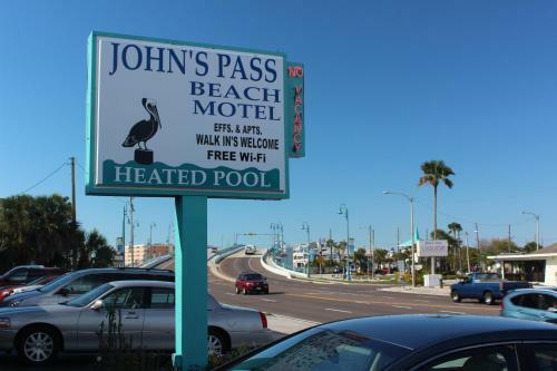 Johns Pass Beach Motel