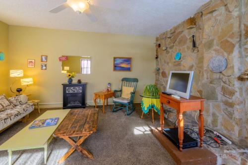 Unwind House