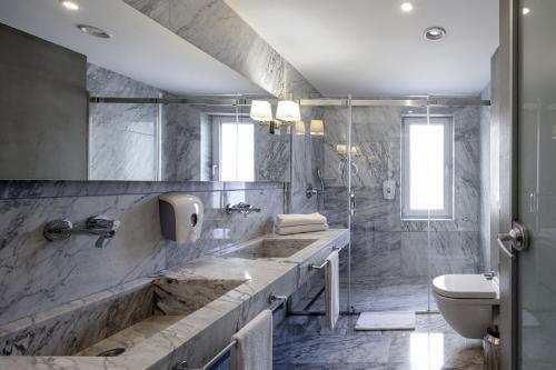 Balsamo Hotel & Suites