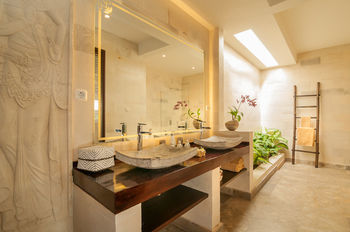 Bed & Breakfast Karmagali Suites