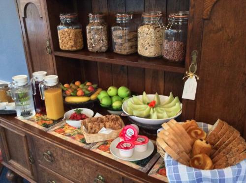 Bed & Breakfast Aberllynfi House