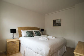 Knights Court Apartments