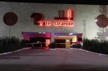 Auto Hotel Puente Grande