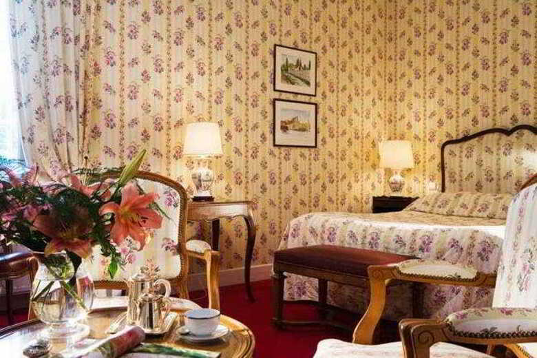 Hotel Chateau De Gilly