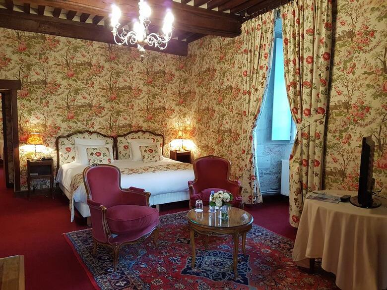 Hotel Chateau De Gilly