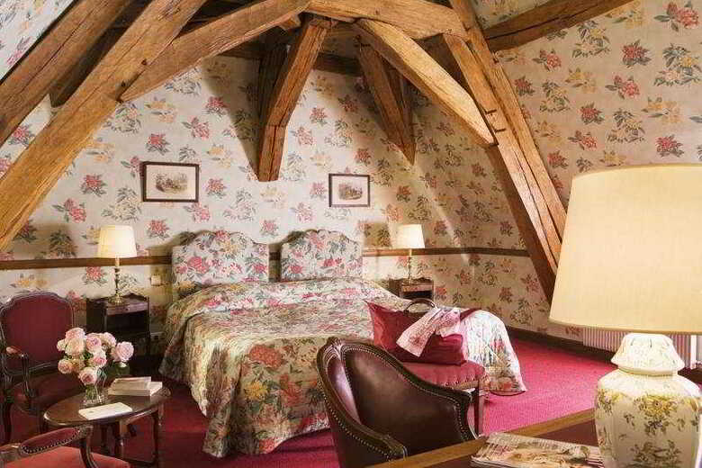 Hotel Chateau De Gilly