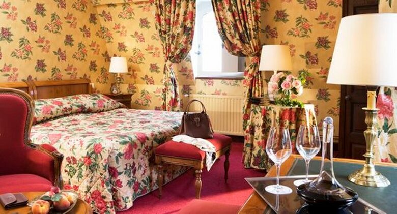 Hotel Chateau De Gilly
