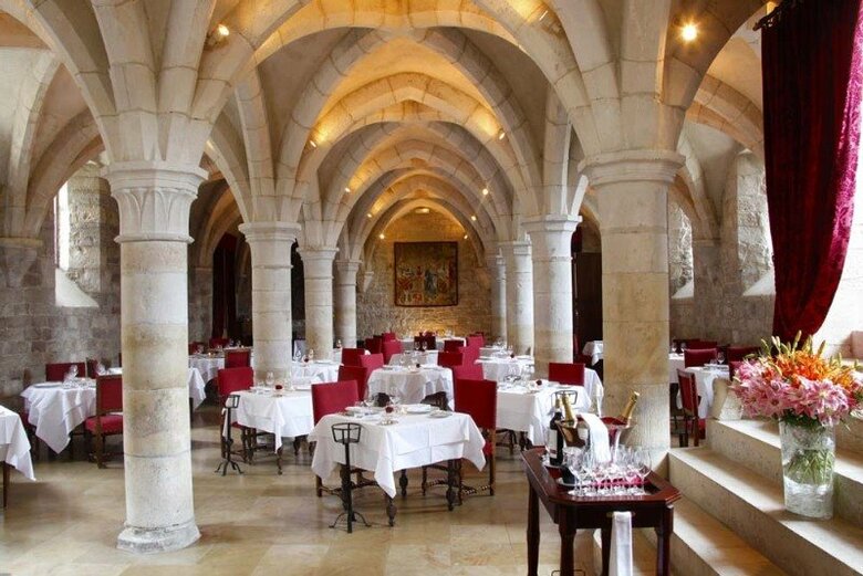 Hotel Chateau De Gilly