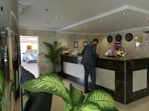 Apartamento Al Ezzah Palace Hotel Suites