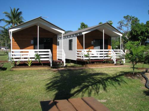 Hotel Cardwell Beachcomber Motel & Tourist Park