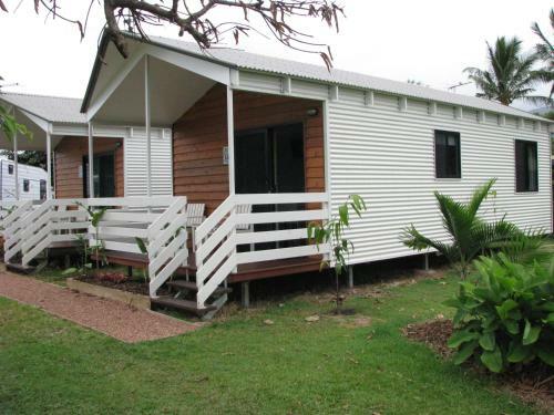 Hotel Cardwell Beachcomber Motel & Tourist Park