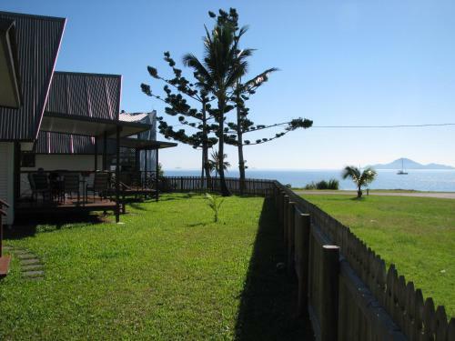 Hotel Cardwell Beachcomber Motel & Tourist Park
