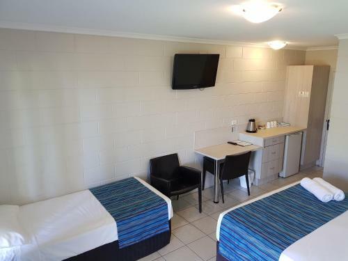 Hotel Cardwell Beachcomber Motel & Tourist Park