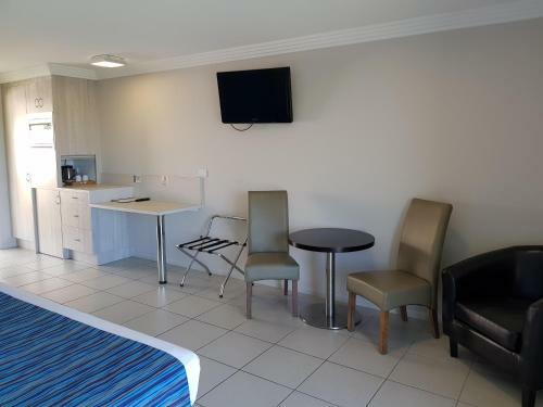 Hotel Cardwell Beachcomber Motel & Tourist Park