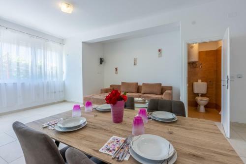 Apartments Antonija