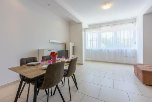 Apartments Antonija