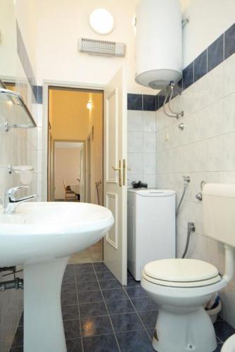 Hostal Apartment Pjescana Uvala 2238a