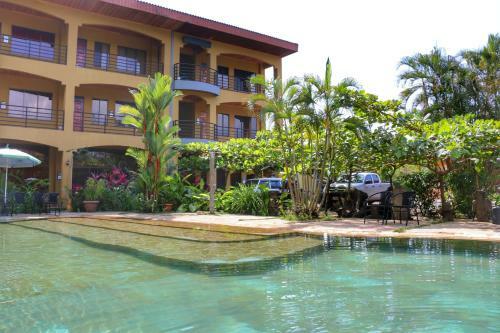 Pacifico Loft Hotel