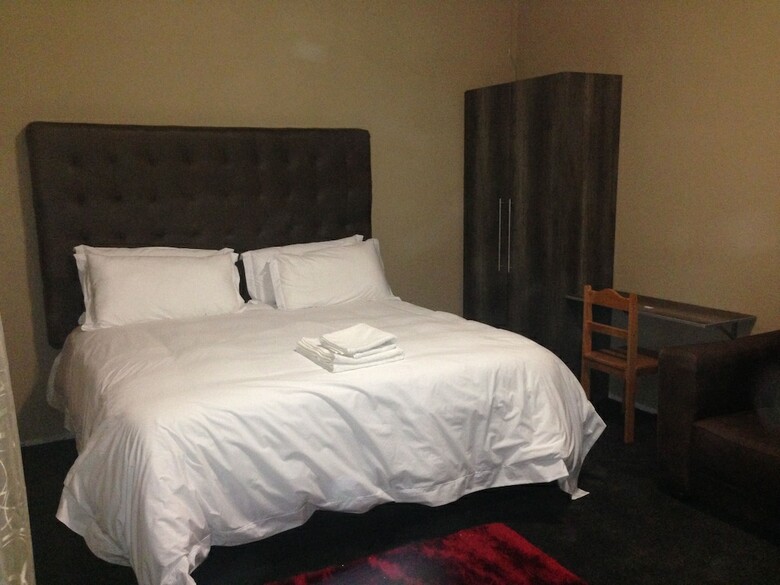 Hostal Silver Plum Bnb