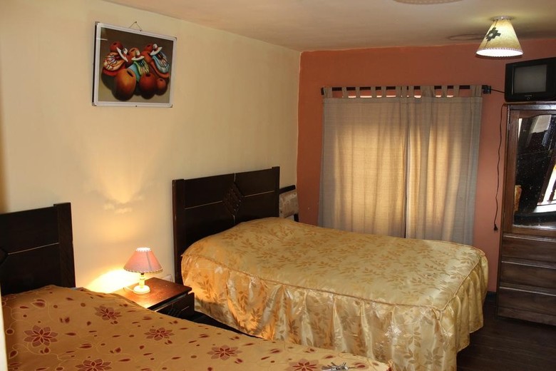 Robertos Hostel