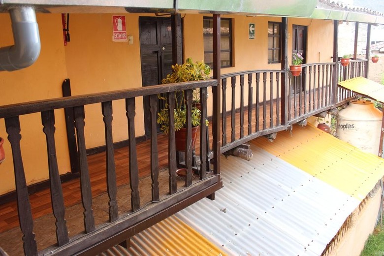 Robertos Hostel