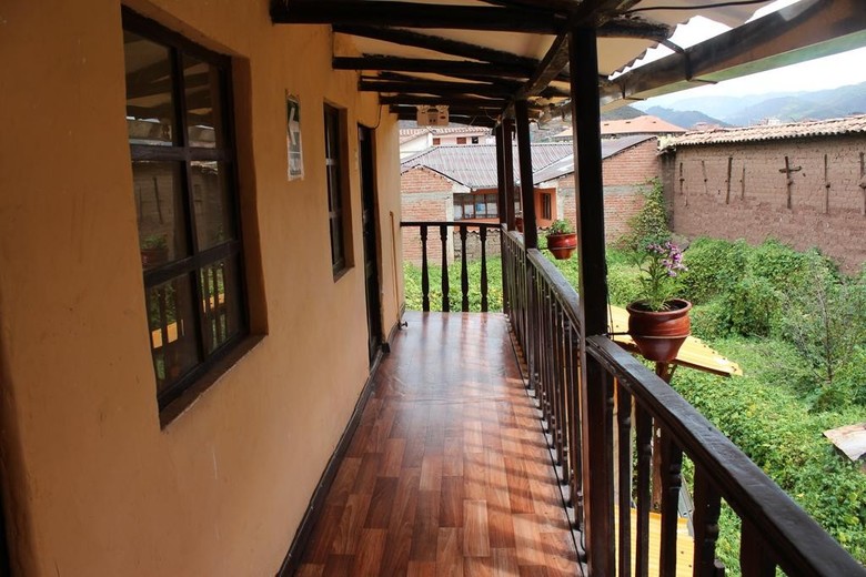 Robertos Hostel