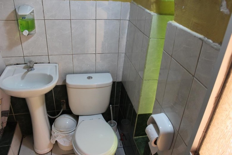 Robertos Hostel