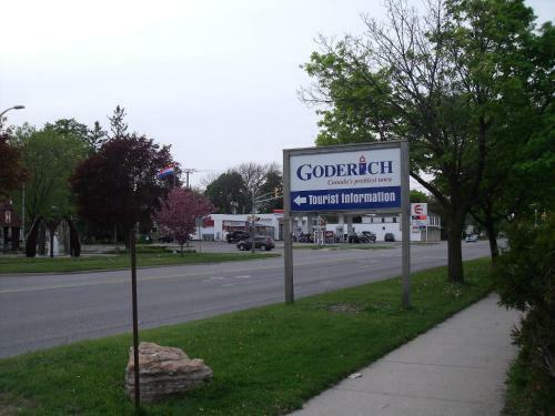 Maple Leaf Motel