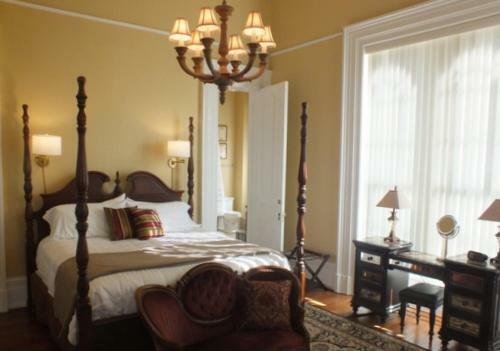 The Pepin Mansion Bed & Breakfast