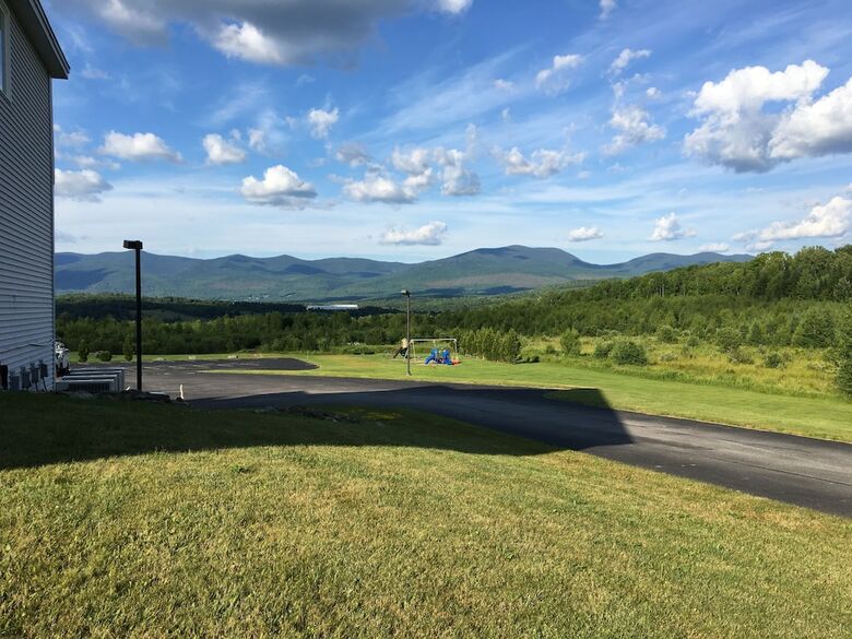 Hotel Cabot Inn & Suites