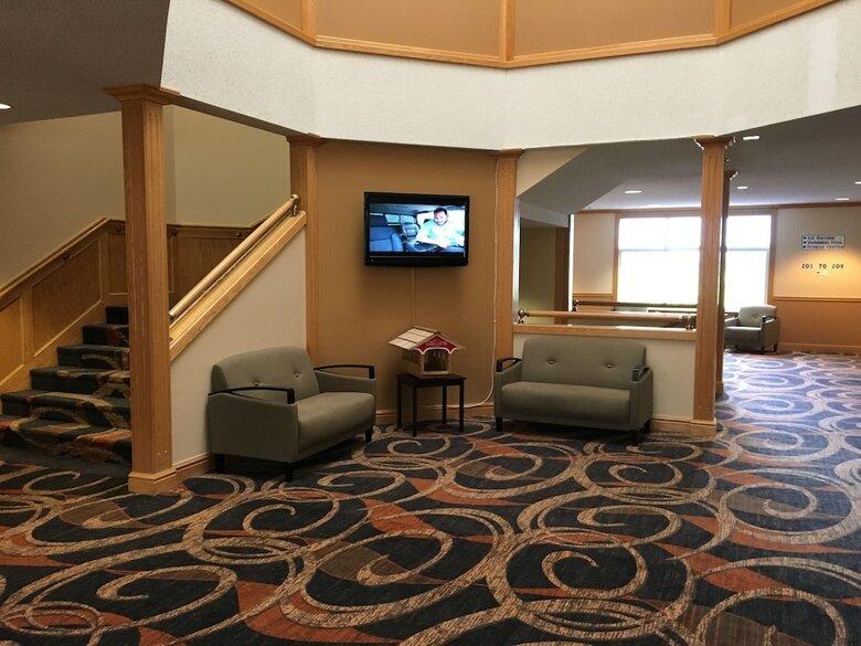 Hotel Cabot Inn & Suites
