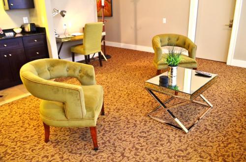 Posada Culpeper Center Suites