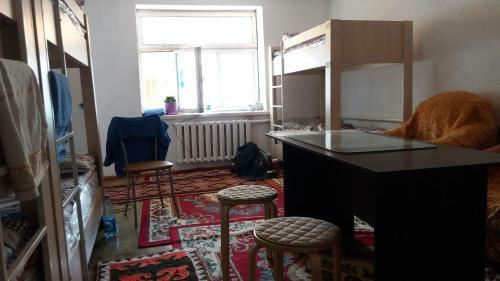 Happy Hostel