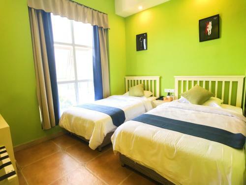 Leshan Haiyun International Youth Hostel