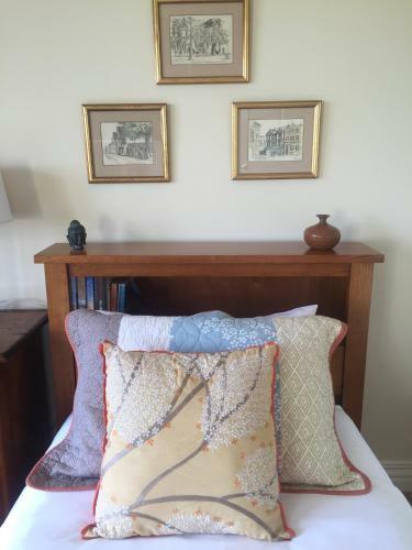 Bed & Breakfast Llarrinda